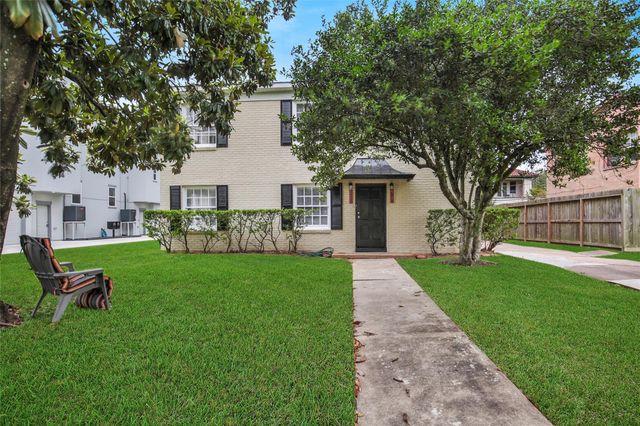 4505 Larch Lane, Bellaire, TX 77401