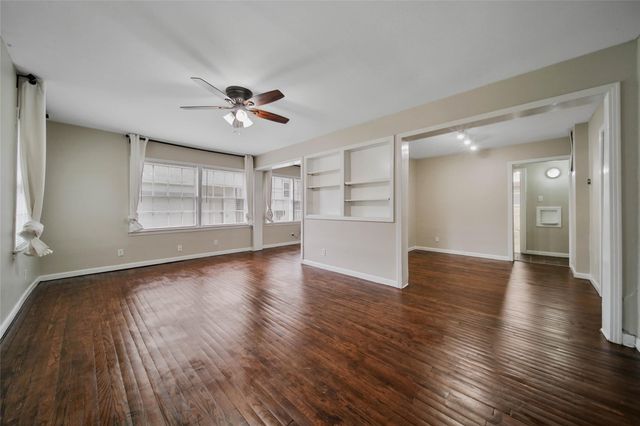 4505 Larch Lane, Bellaire, TX 77401