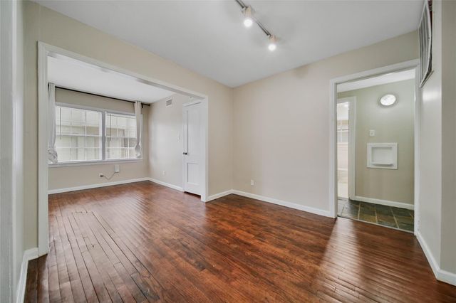 4505 Larch Lane, Bellaire, TX 77401
