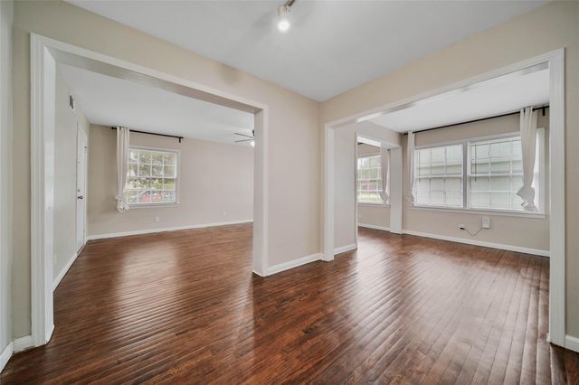 4505 Larch Lane, Bellaire, TX 77401