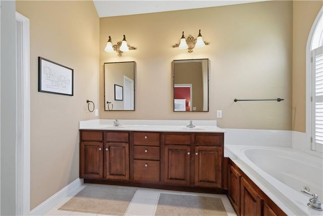 100 Colonial Circle NW, Cartersville, GA 30120