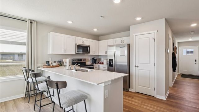 15326 Coyote Drive, Urbandale, IA 50111