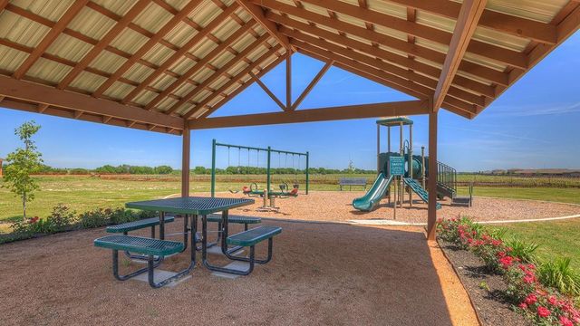 221 Wirecrested DR, Lockhart, TX 78644