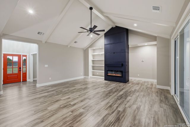 13932 State Highway 16, Pipe Creek, TX 78063