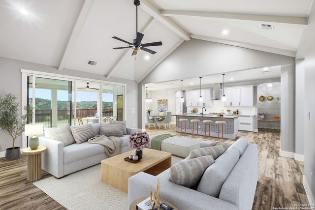 13932 State Highway 16, Pipe Creek, TX 78063