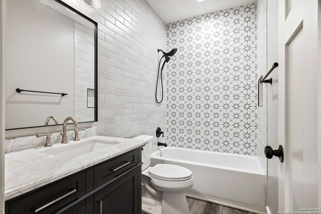 13932 State Highway 16, Pipe Creek, TX 78063