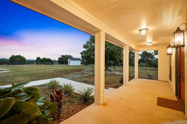 13932 State Highway 16, Pipe Creek, TX 78063