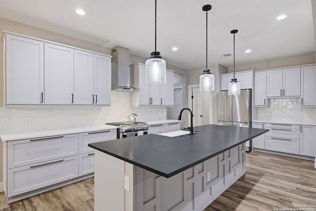 13932 State Highway 16, Pipe Creek, TX 78063