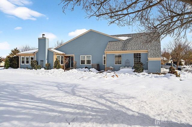 3 George Washington Drive, Monroe, NJ 08831