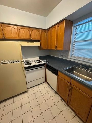 6505 Winfield Blvd B-51, Margate, FL 33063