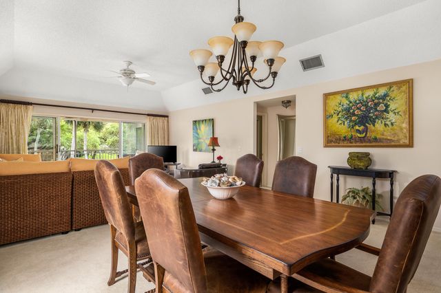 101 W Park Shores Circle 2, Indian River Shores, FL 32963