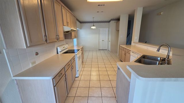 417 Preston Oaks Drive, Lewisville, TX 75067