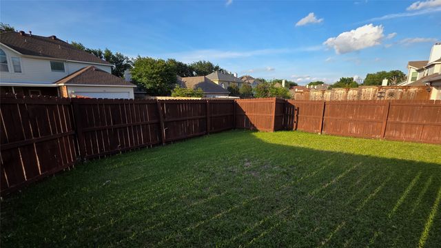 417 Preston Oaks Drive, Lewisville, TX 75067
