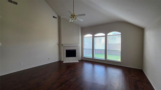 417 Preston Oaks Drive, Lewisville, TX 75067