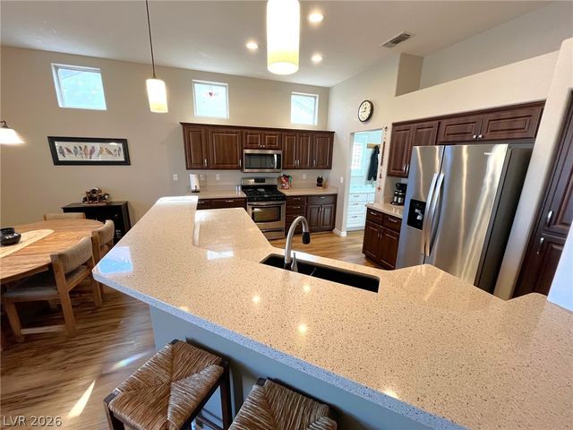 2016 Hallston Street, Las Vegas, NV 89134