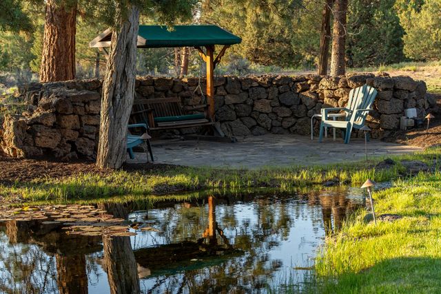 60485 Billadeau Road, Bend, OR 97702