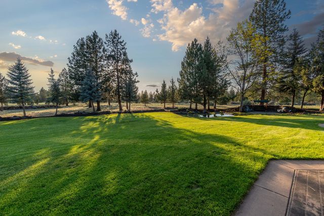 60485 Billadeau Road, Bend, OR 97702