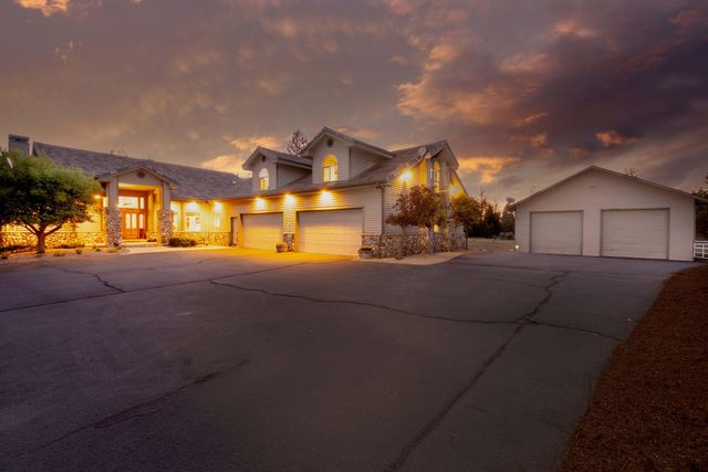 60485 Billadeau Road, Bend, OR 97702