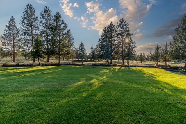 60485 Billadeau Road, Bend, OR 97702