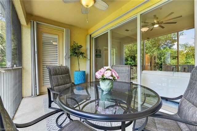 1285 Sweetwater CV 2106, Naples, FL 34110