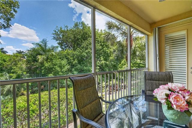 1285 Sweetwater CV 2106, Naples, FL 34110