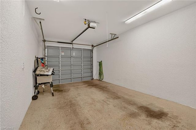 1285 Sweetwater CV 2106, Naples, FL 34110