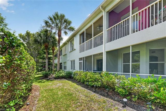 1285 Sweetwater CV 2106, Naples, FL 34110
