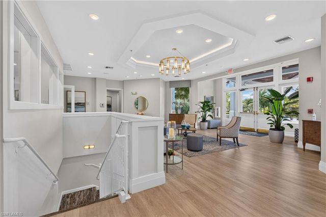 1285 Sweetwater CV 2106, Naples, FL 34110