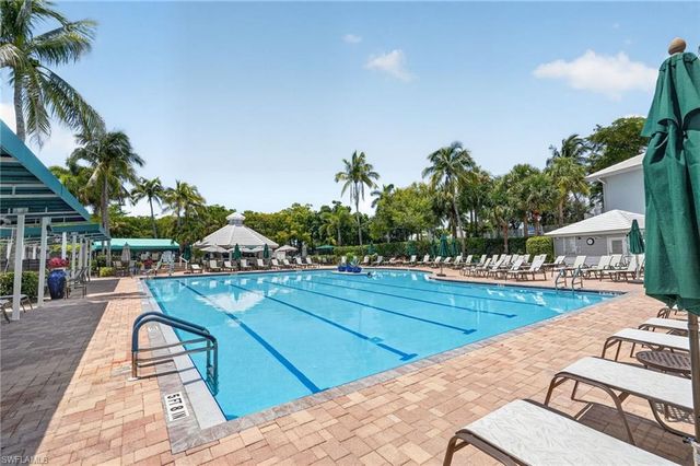 1285 Sweetwater CV 2106, Naples, FL 34110