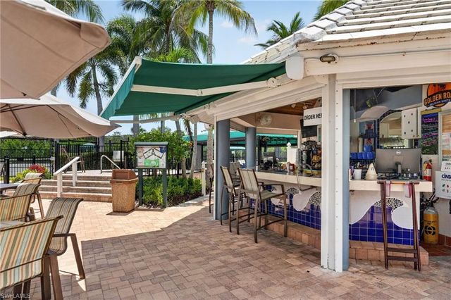 1285 Sweetwater CV 2106, Naples, FL 34110