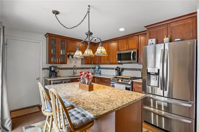 744 English Road, Greece, NY 14616