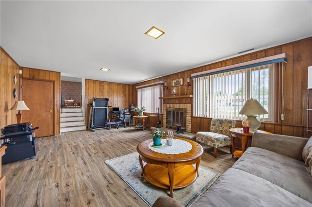 744 English Road, Greece, NY 14616