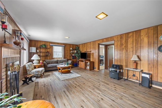 744 English Road, Greece, NY 14616