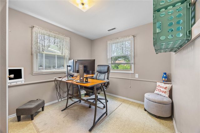 744 English Road, Greece, NY 14616