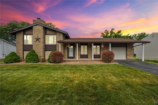 744 English Road, Greece, NY 14616