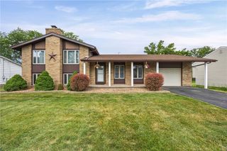 744 English Road, Greece, NY 14616