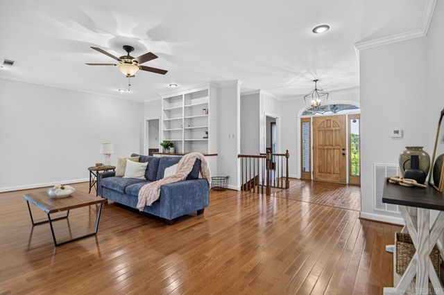 27 Calumet Road, Little Rock, AR 72223