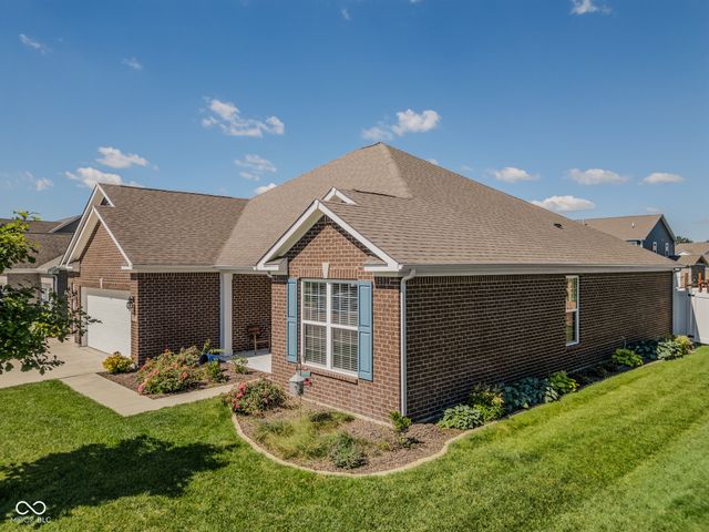 3254 S Ansley Drive, New Palestine, IN 46163