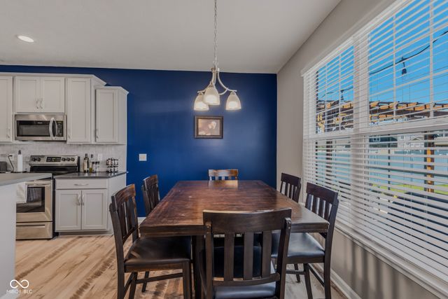 3254 S Ansley Drive, New Palestine, IN 46163