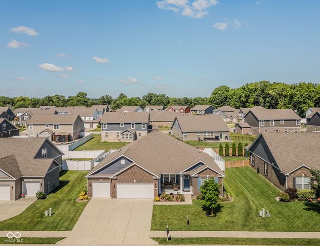 3254 S Ansley Drive, New Palestine, IN 46163