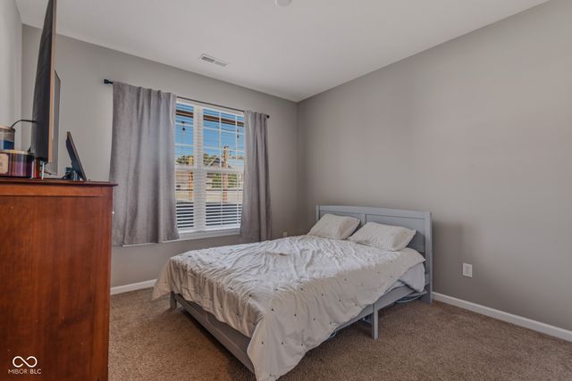 3254 S Ansley Drive, New Palestine, IN 46163