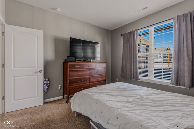 3254 S Ansley Drive, New Palestine, IN 46163
