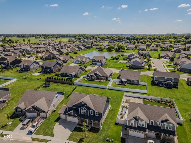 3254 S Ansley Drive, New Palestine, IN 46163