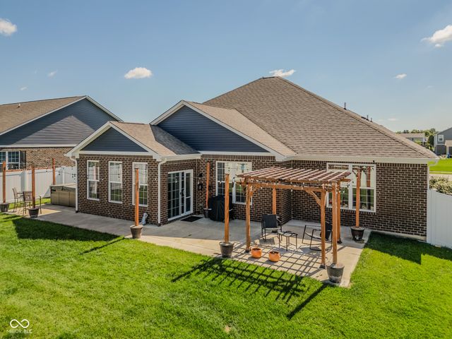 3254 S Ansley Drive, New Palestine, IN 46163