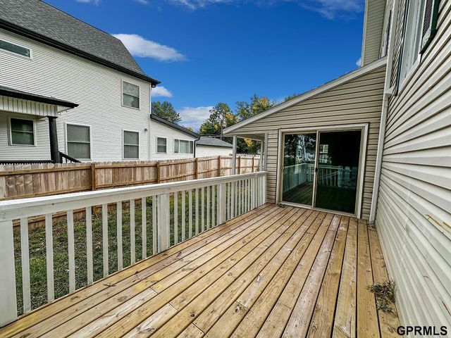 260 S 27 Street, Lincoln, NE 68510