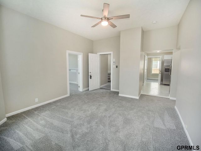 260 S 27 Street, Lincoln, NE 68510