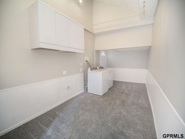 260 S 27 Street, Lincoln, NE 68510