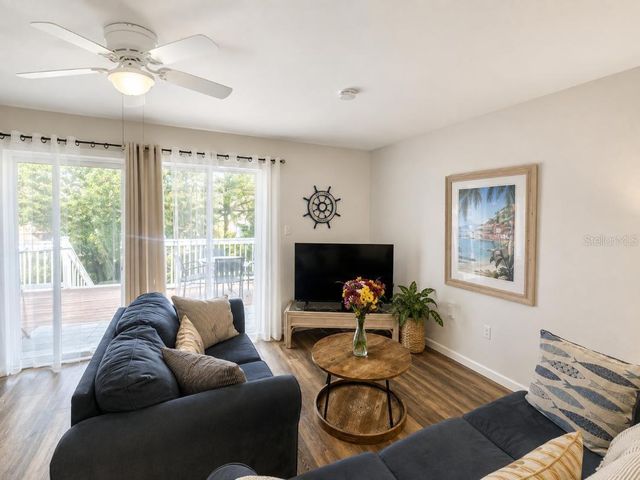 3730 42ND WAY S H, St Petersburg, FL 33711