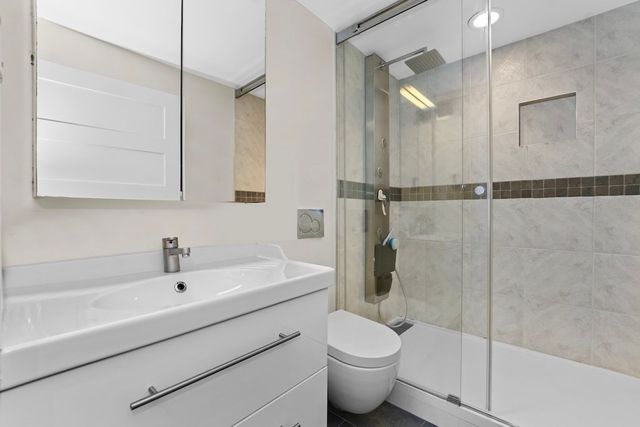 8 Museum Way 1201, Cambridge, MA 02141