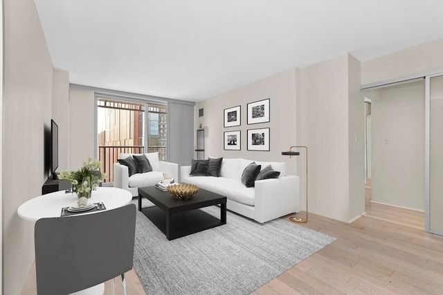 8 Museum Way 1201, Cambridge, MA 02141